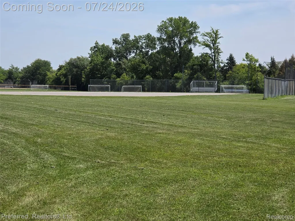 44997 Fair Oaks Drive Canton Charter Township MI 48187