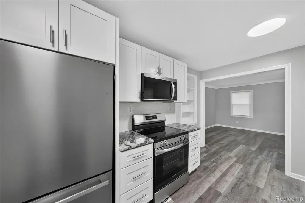 11548 Cardwell Street Livonia City MI 48150