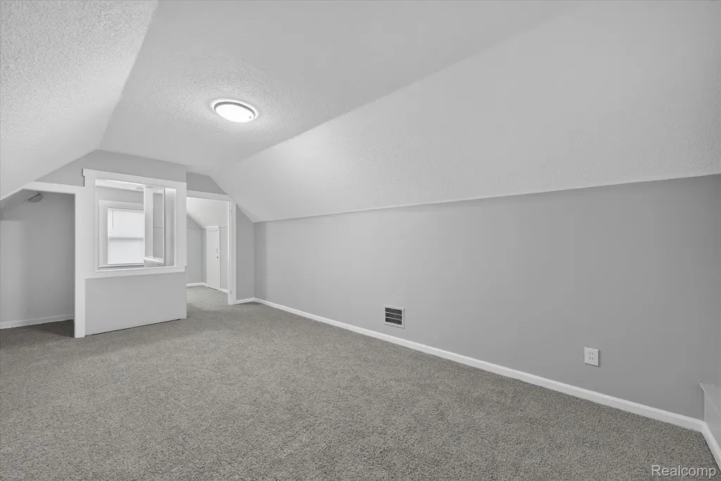 11548 Cardwell Street Livonia City MI 48150