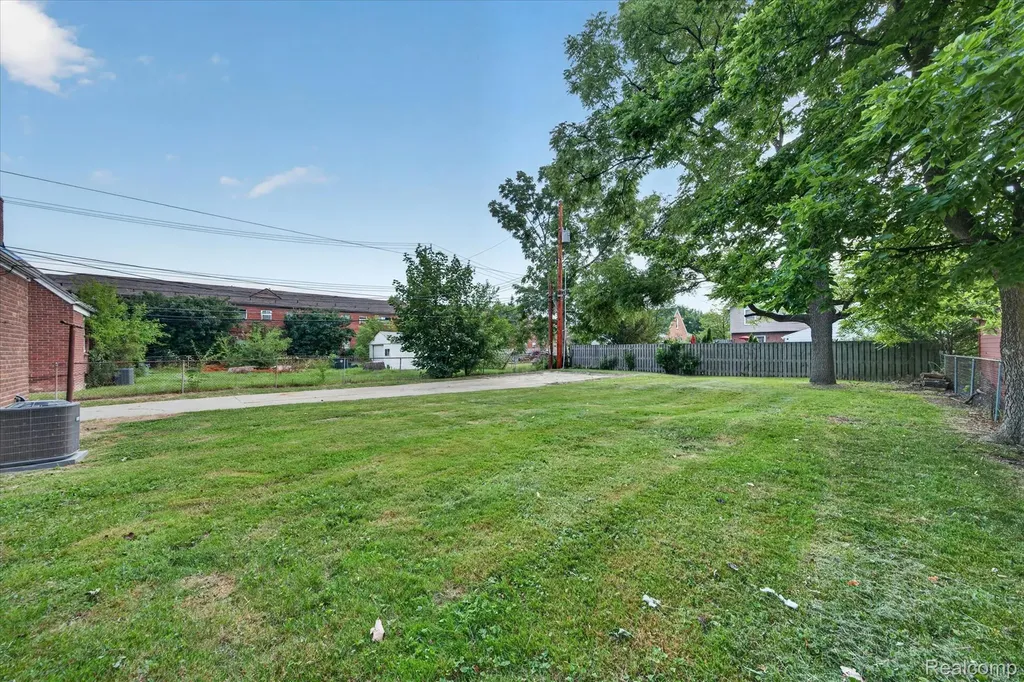 11548 Cardwell Street Livonia City MI 48150