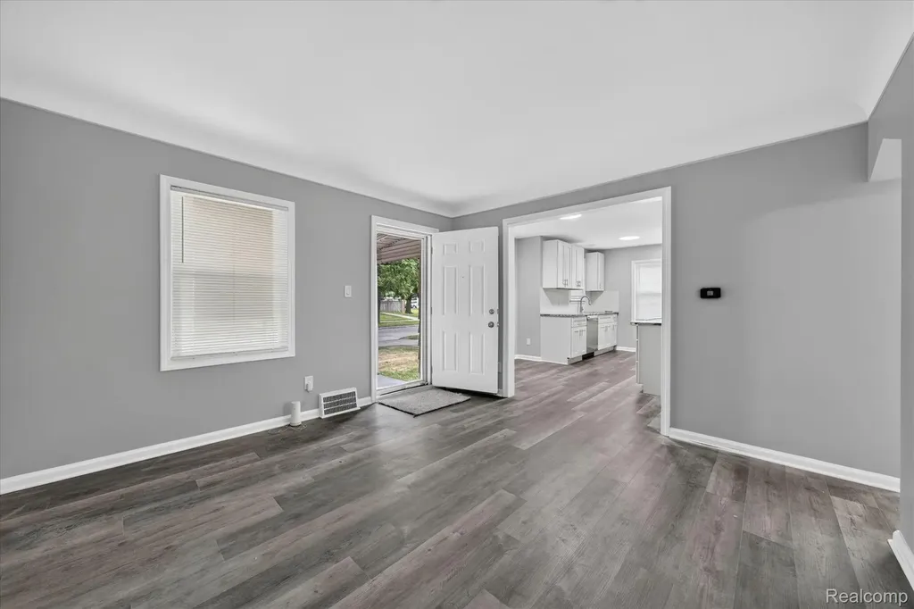 11548 Cardwell Street Livonia City MI 48150