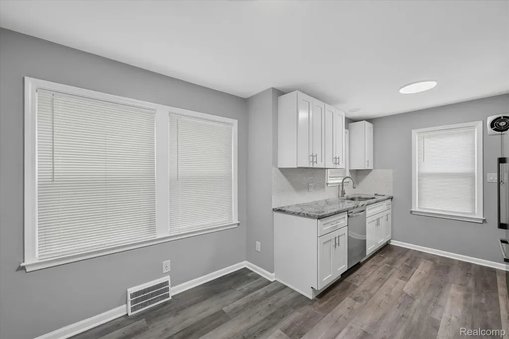 11548 Cardwell Street Livonia City MI 48150