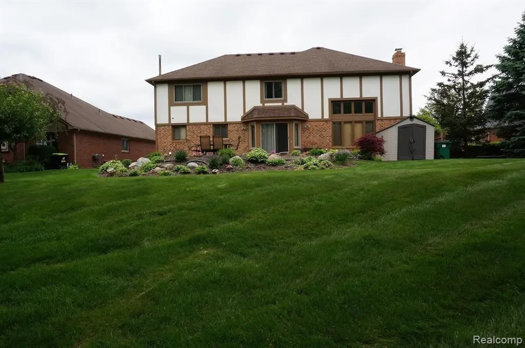 49954 Willowood Drive Macomb Township MI 48044
