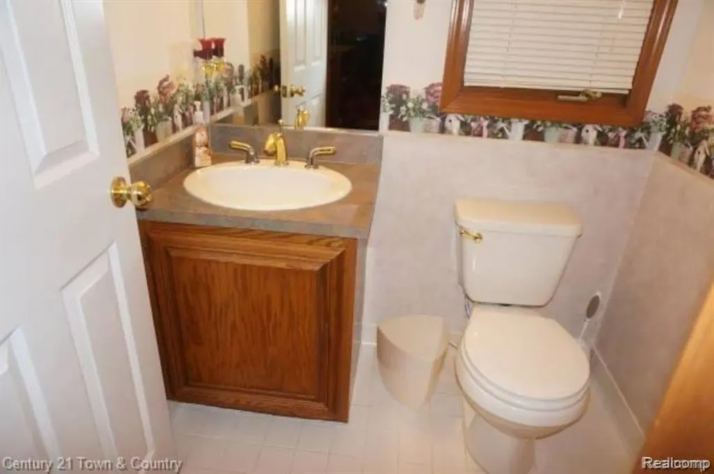 49954 Willowood Drive Macomb Township MI 48044