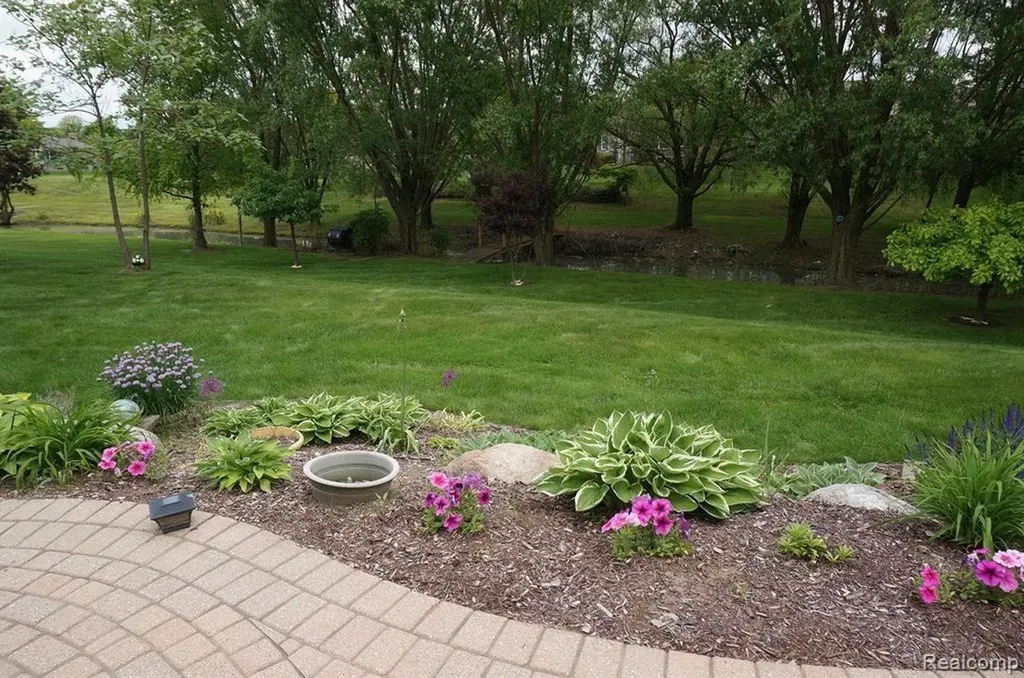 49954 Willowood Drive Macomb Township MI 48044