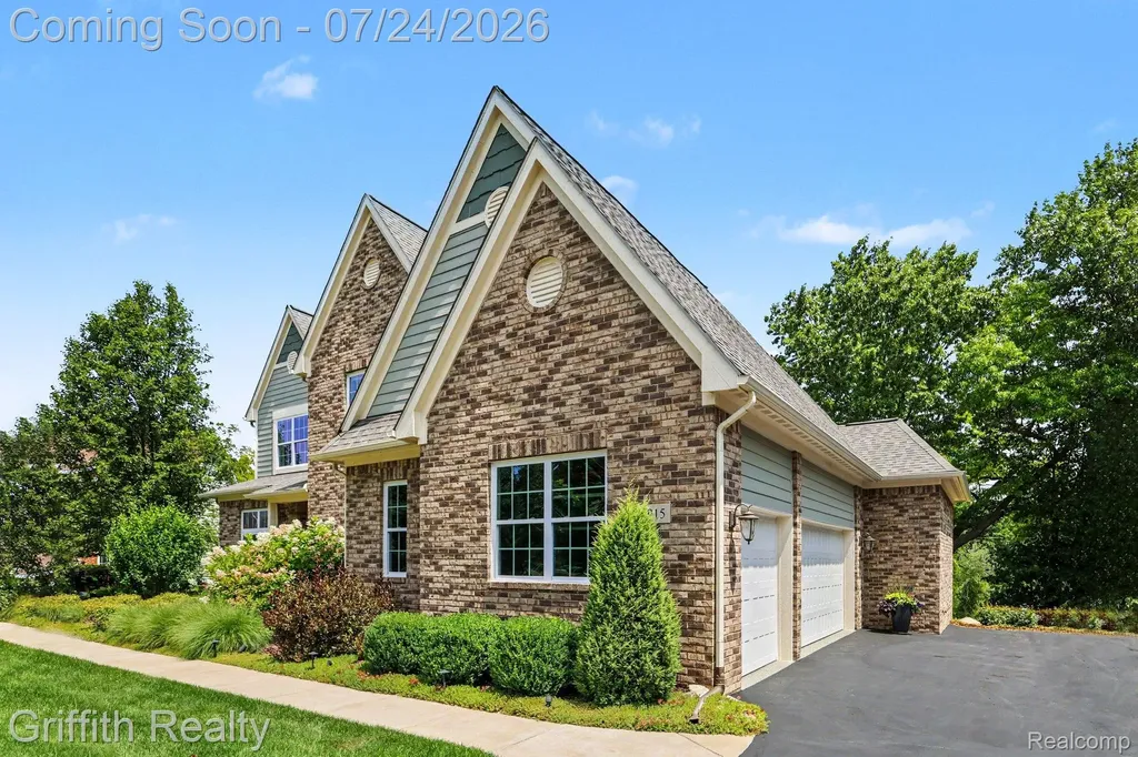 3915 Honors Bluff Genoa Township MI 48843
