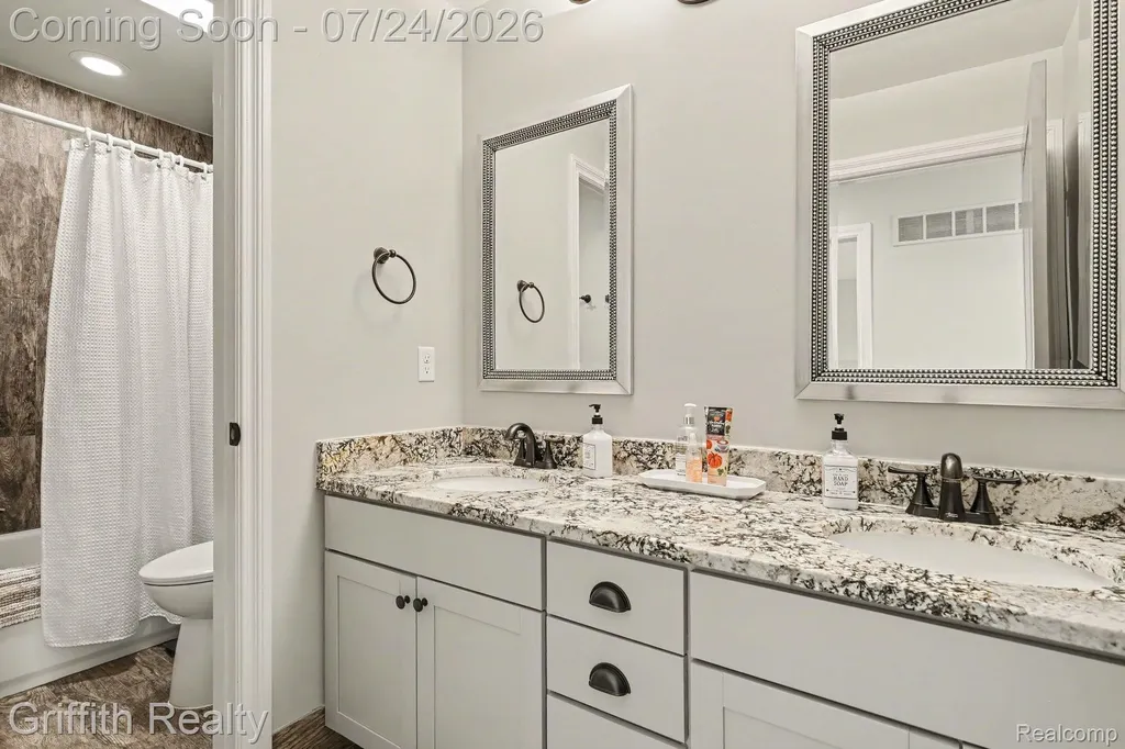 3915 Honors Bluff Genoa Township MI 48843