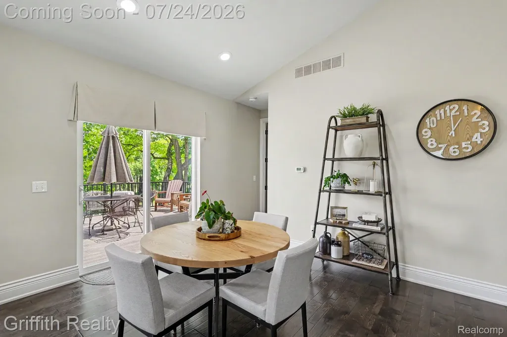 3915 Honors Bluff Genoa Township MI 48843