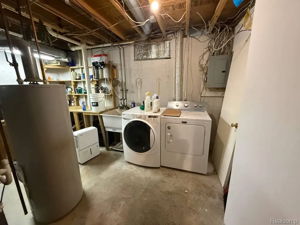 1950 Andover Drive Superior Charter Township MI 48198