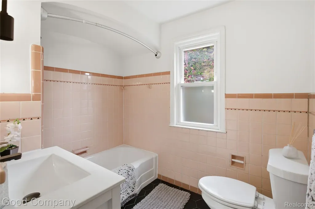 16830 Sorrento Street Detroit City MI 48235