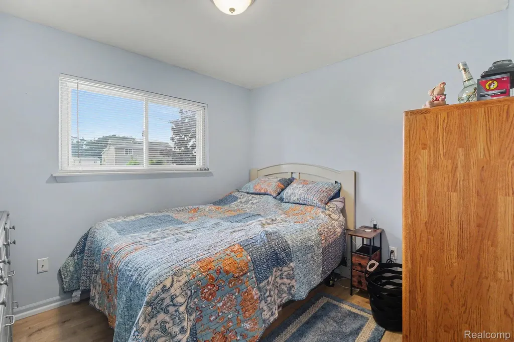 3923 Percy King Road Waterford Charter Township MI 48329