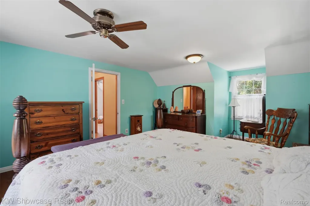 2071 Dorothea Road Berkley City MI 48072