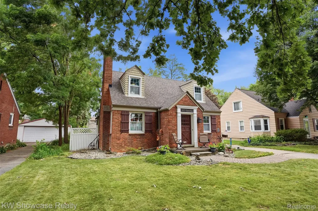 2071 Dorothea Road Berkley City MI 48072