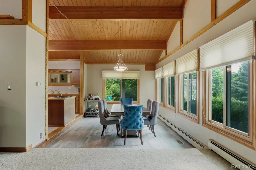 1215 Oakwood Road Brandon Charter Township MI 48462
