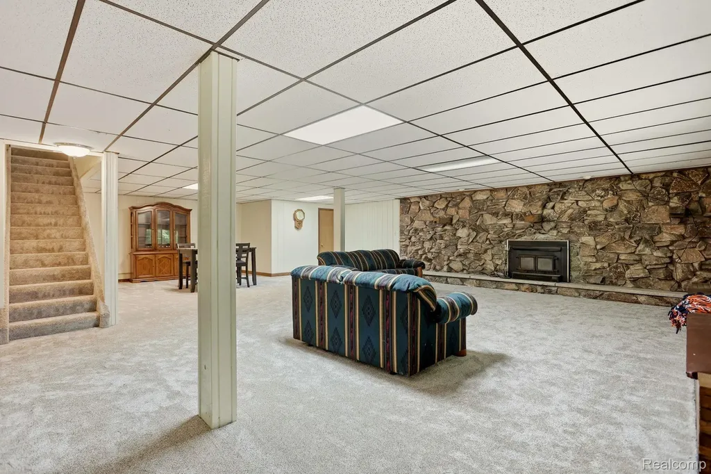 1215 Oakwood Road Brandon Charter Township MI 48462