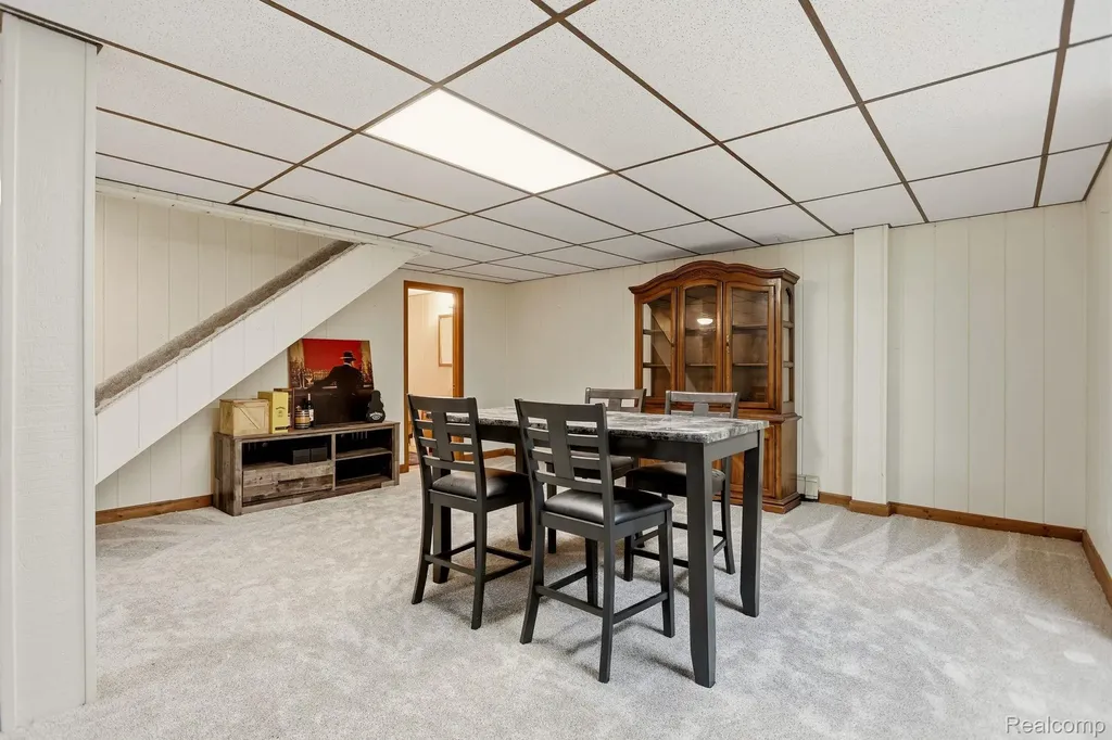 1215 Oakwood Road Brandon Charter Township MI 48462