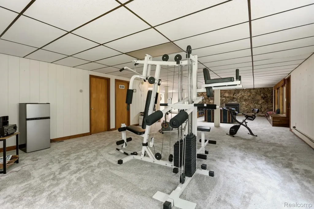 1215 Oakwood Road Brandon Charter Township MI 48462