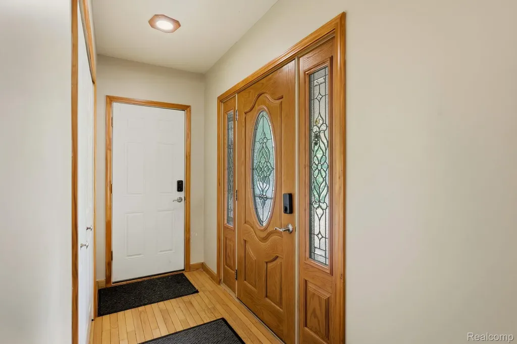 1215 Oakwood Road Brandon Charter Township MI 48462