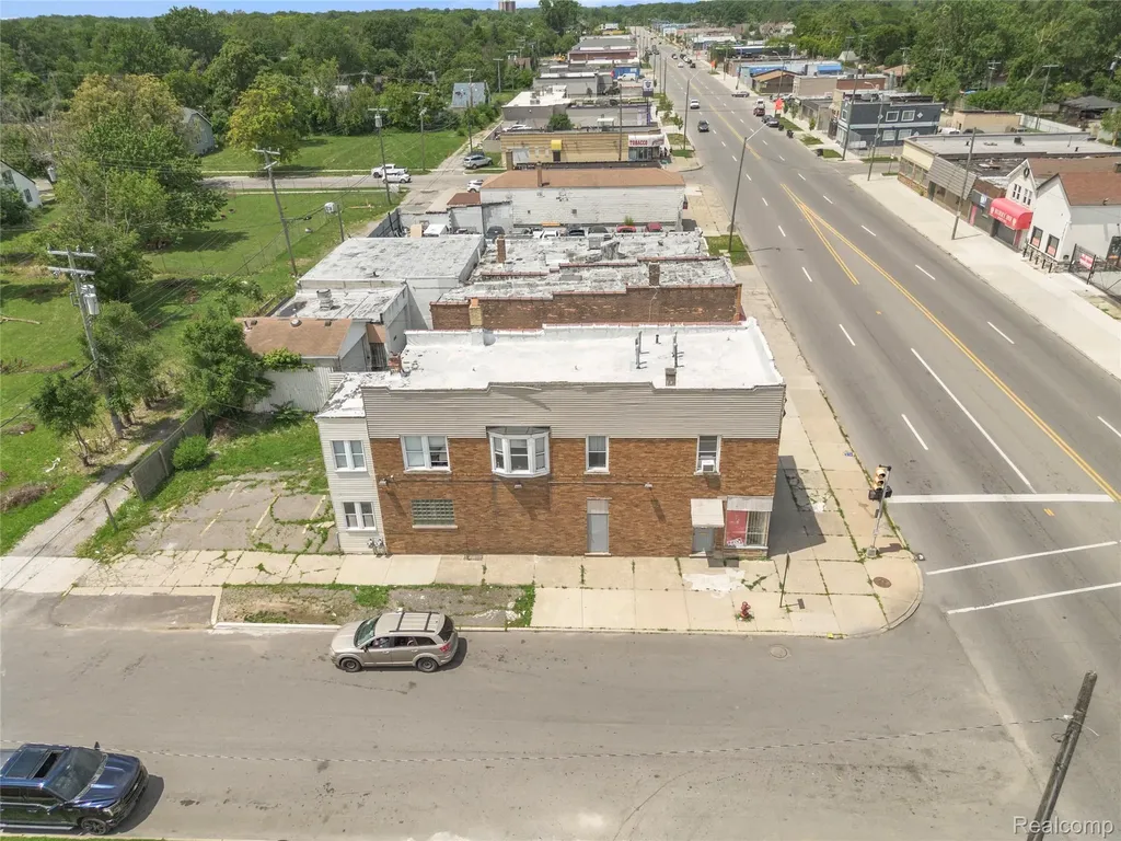 19403 W Warren Avenue Detroit City MI 48228