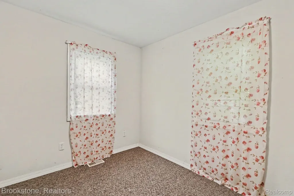 808 Emmett Avenue Summit Township MI 49203