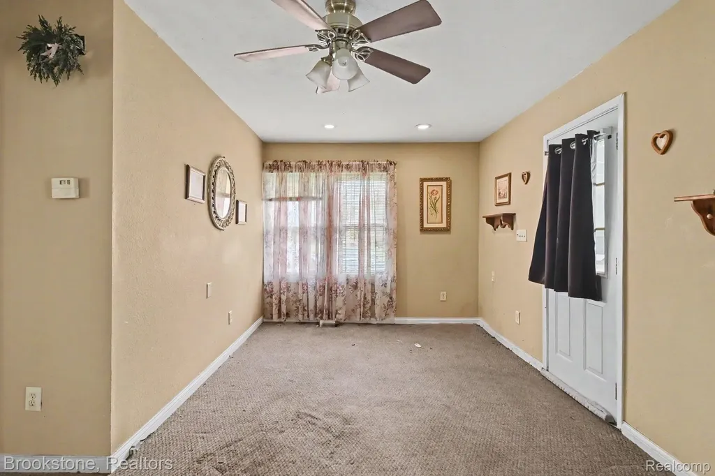808 Emmett Avenue Summit Township MI 49203