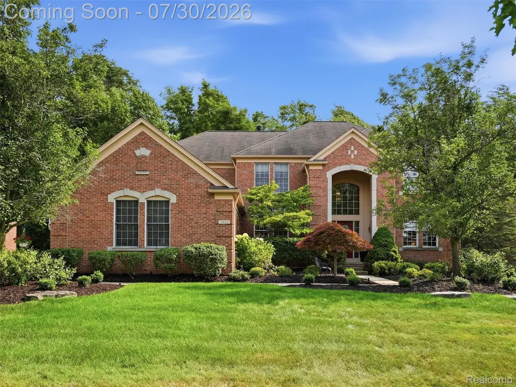 7025 Yorkshire Court West Bloomfield Charter Township MI 48322