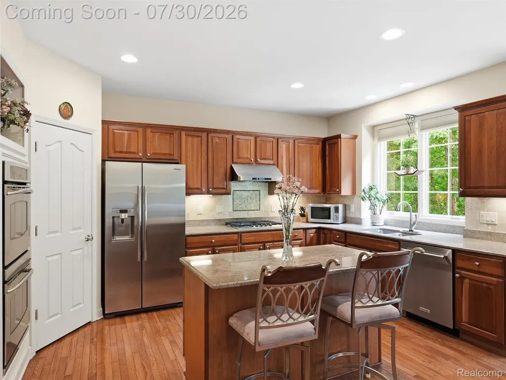 7025 Yorkshire Court West Bloomfield Charter Township MI 48322