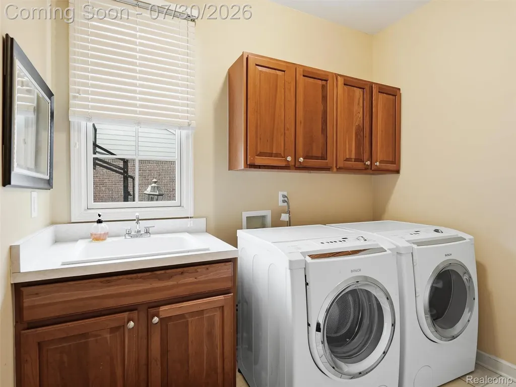 7025 Yorkshire Court West Bloomfield Charter Township MI 48322
