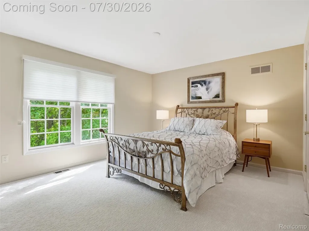 7025 Yorkshire Court West Bloomfield Charter Township MI 48322