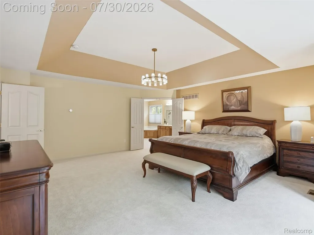 7025 Yorkshire Court West Bloomfield Charter Township MI 48322