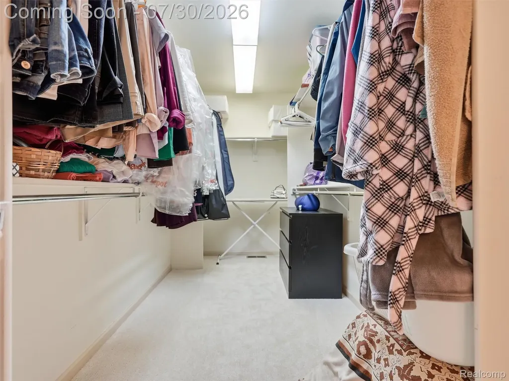 7025 Yorkshire Court West Bloomfield Charter Township MI 48322