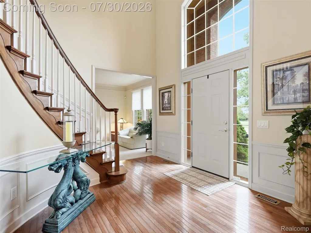 7025 Yorkshire Court West Bloomfield Charter Township MI 48322