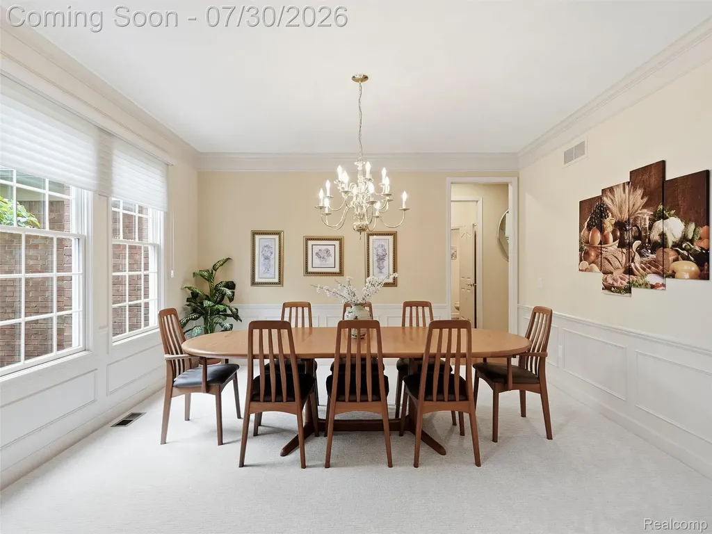 7025 Yorkshire Court West Bloomfield Charter Township MI 48322