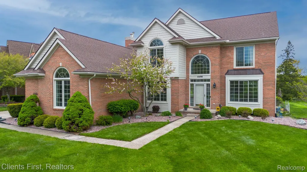 45498 Muirfield Drive Canton Charter Township MI 48188