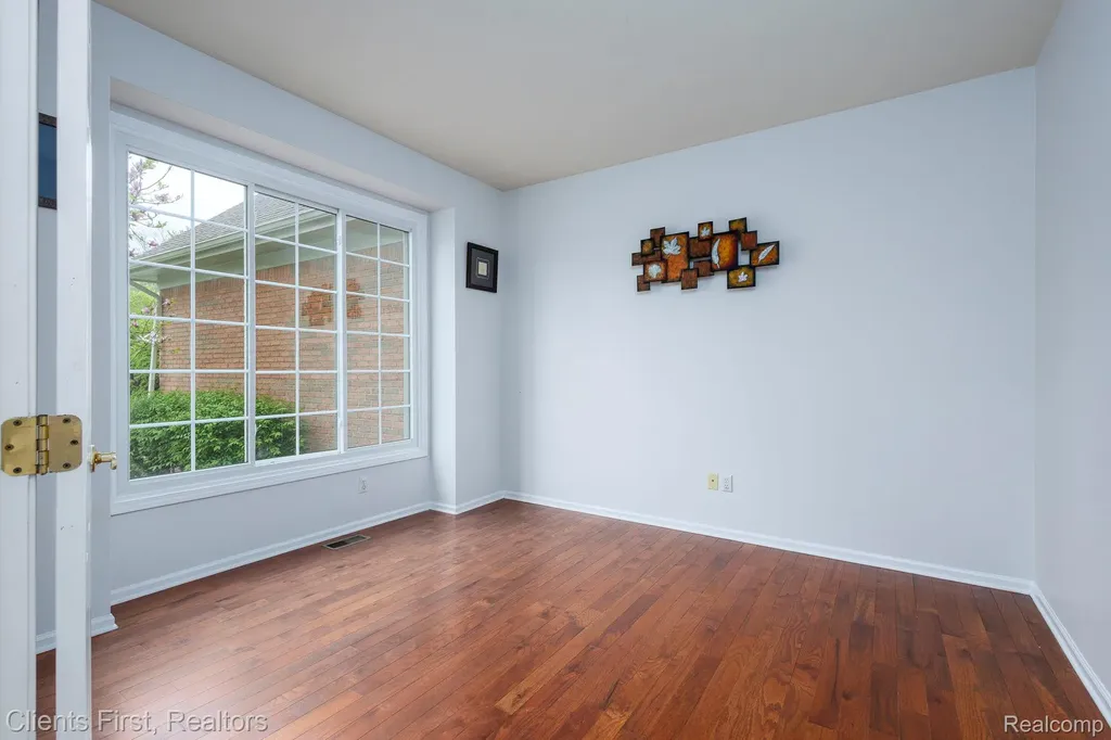 45498 Muirfield Drive Canton Charter Township MI 48188