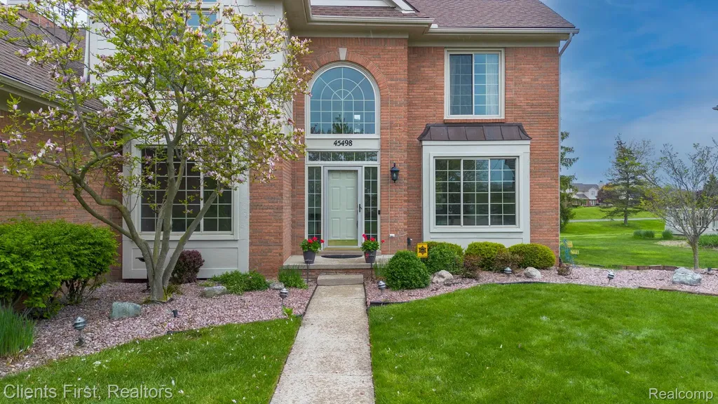 45498 Muirfield Drive Canton Charter Township MI 48188
