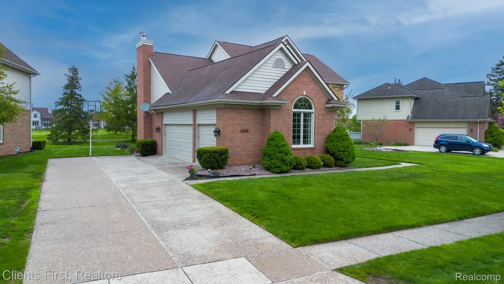 45498 Muirfield Drive Canton Charter Township MI 48188