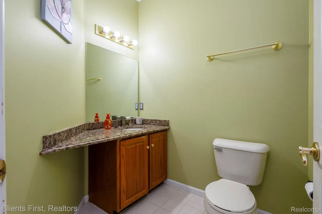 45498 Muirfield Drive Canton Charter Township MI 48188