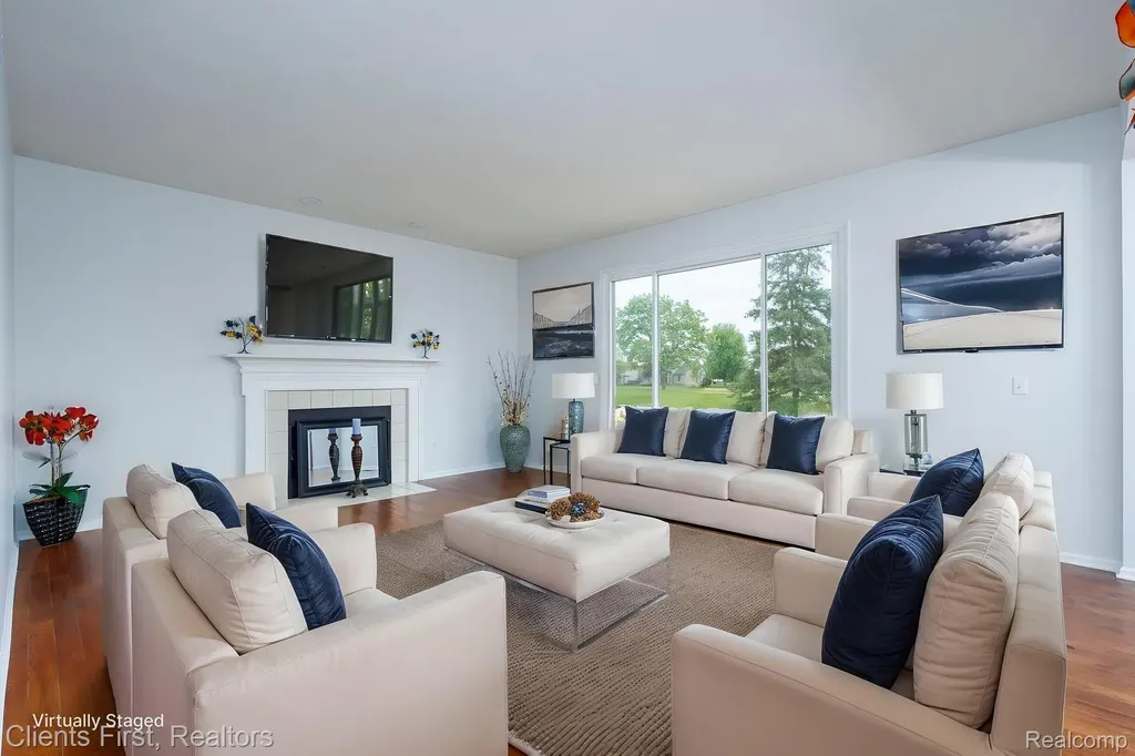 45498 Muirfield Drive Canton Charter Township MI 48188