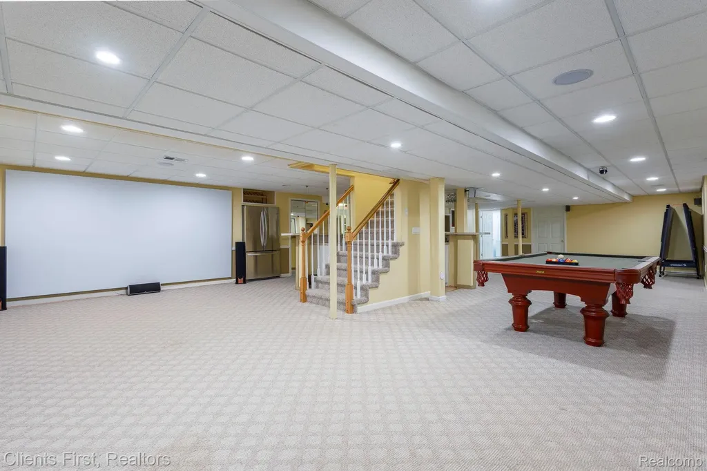 45498 Muirfield Drive Canton Charter Township MI 48188