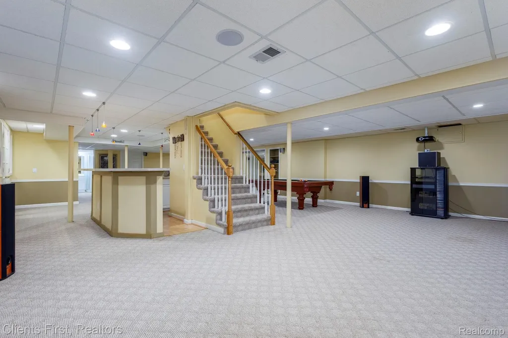 45498 Muirfield Drive Canton Charter Township MI 48188