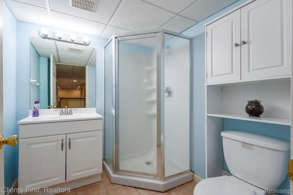 45498 Muirfield Drive Canton Charter Township MI 48188