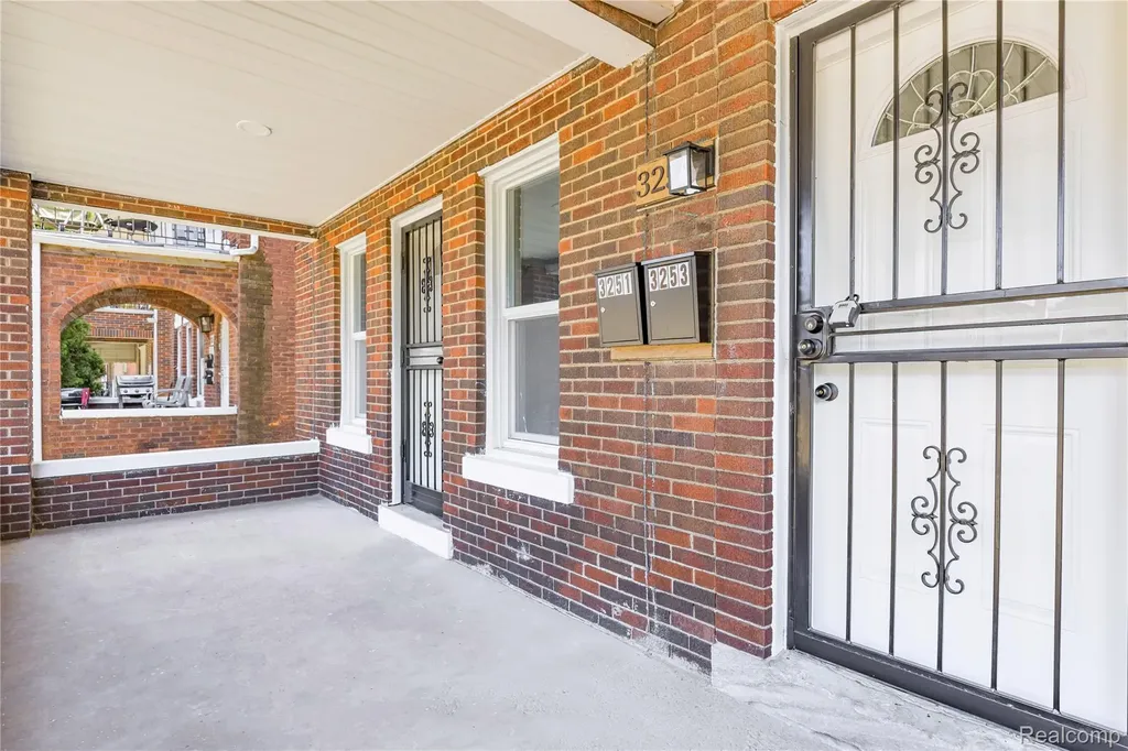 3251 Calvert Street Detroit City MI 48206