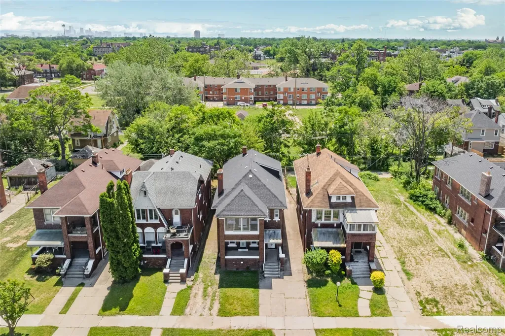3251 Calvert Street Detroit City MI 48206