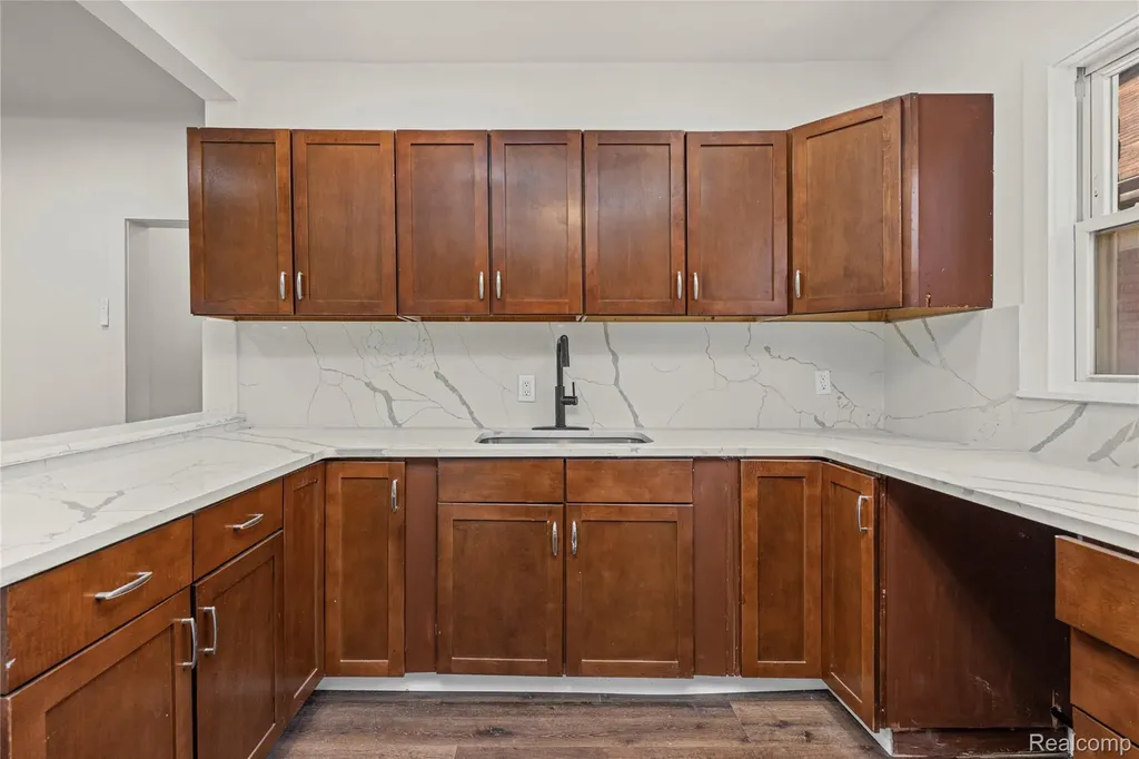 3251 Calvert Street Detroit City MI 48206