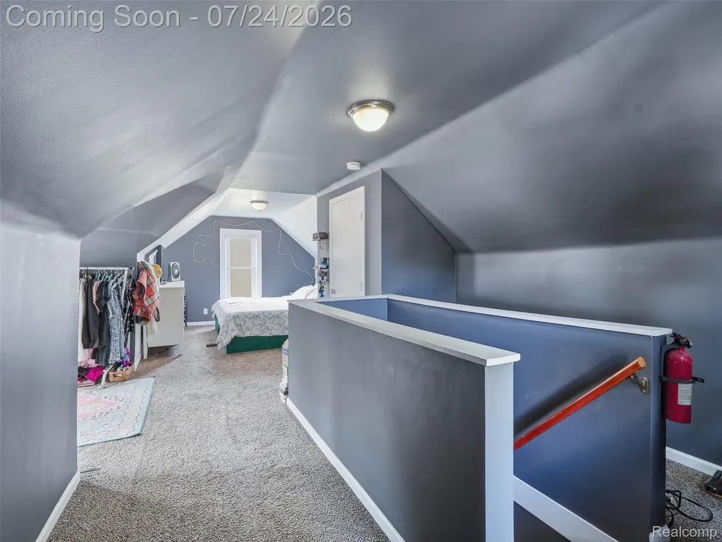 27715 Park Court Madison Heights City MI 48071