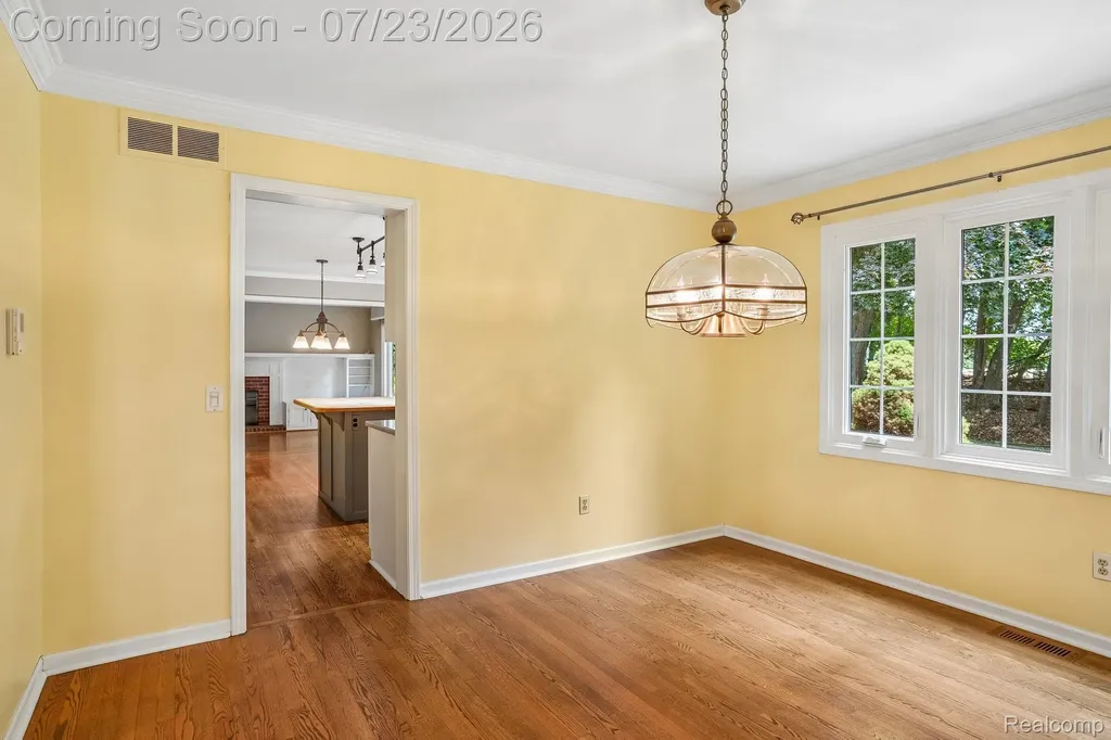 25900 Hunt Club Boulevard Farmington Hills City MI 48335