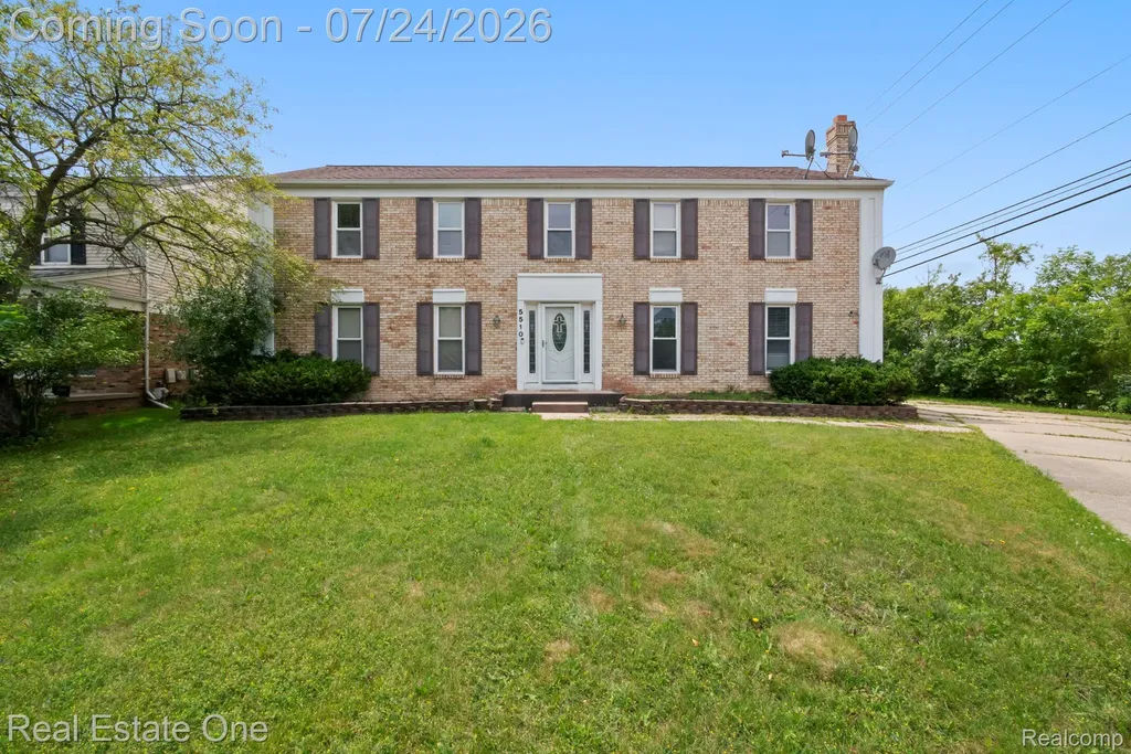 5510 Greenbriar Drive West Bloomfield Charter Township MI 48322