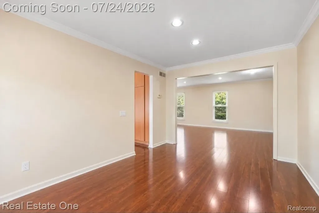 5510 Greenbriar Drive West Bloomfield Charter Township MI 48322