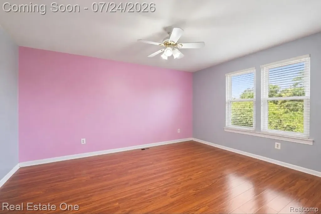 5510 Greenbriar Drive West Bloomfield Charter Township MI 48322